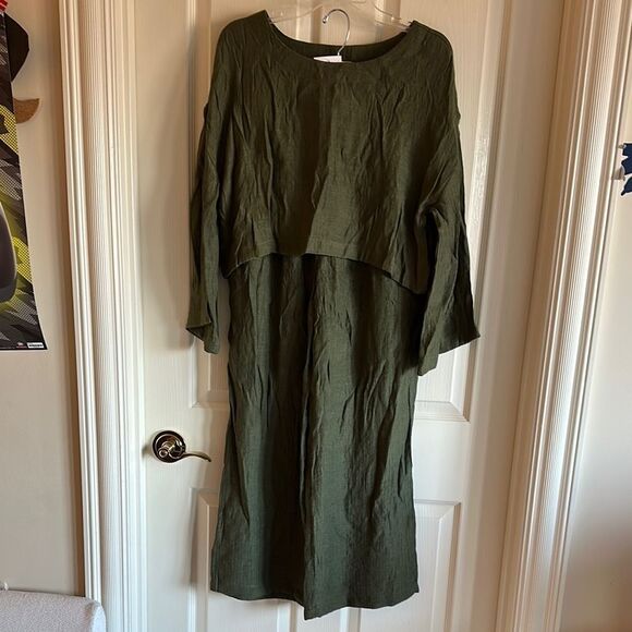 Elegant Green Women's Dress - Picture 1 of 9